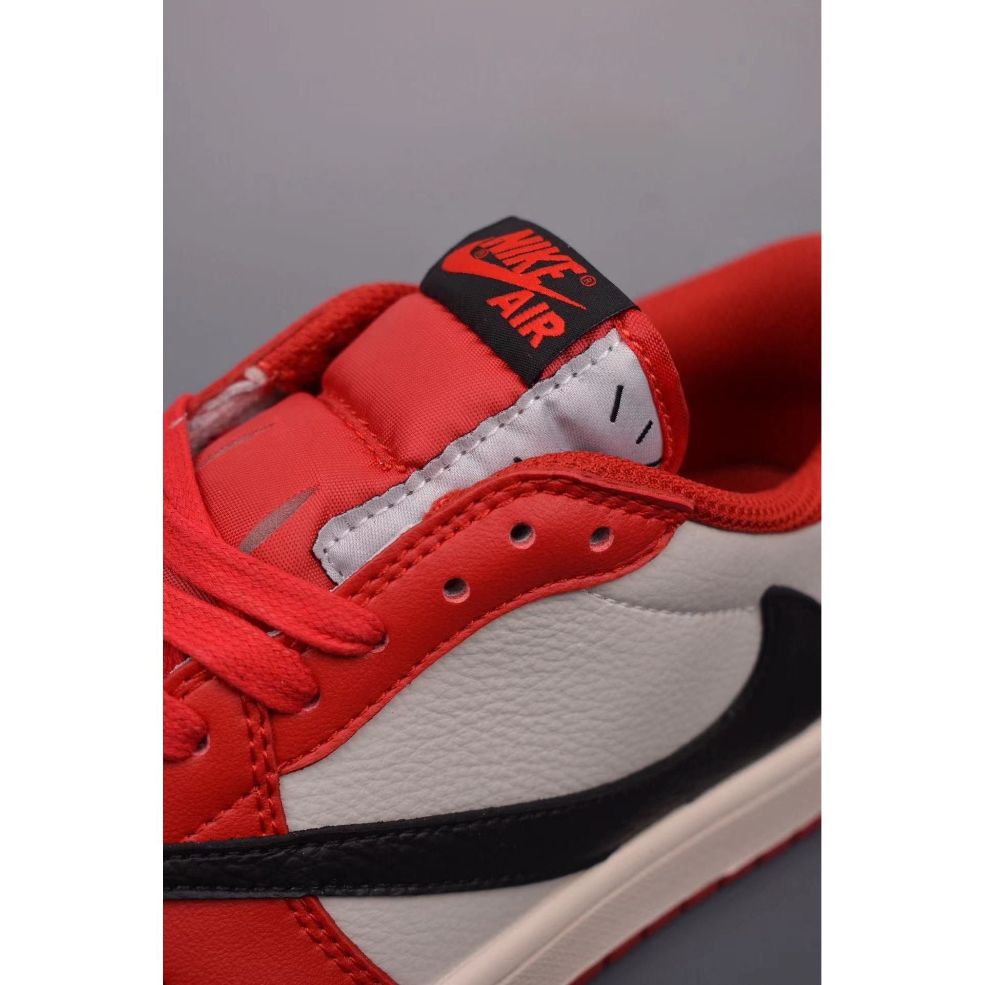 AJ 1 Retro Low x Travis Scott 'Chicago' Customs