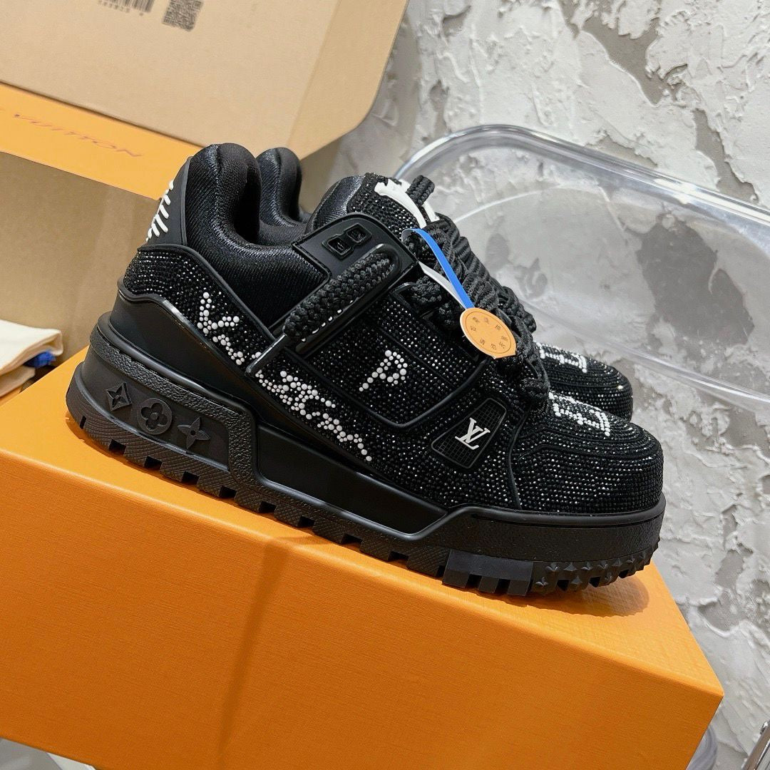 LV Trainer Maxi Black Crystals