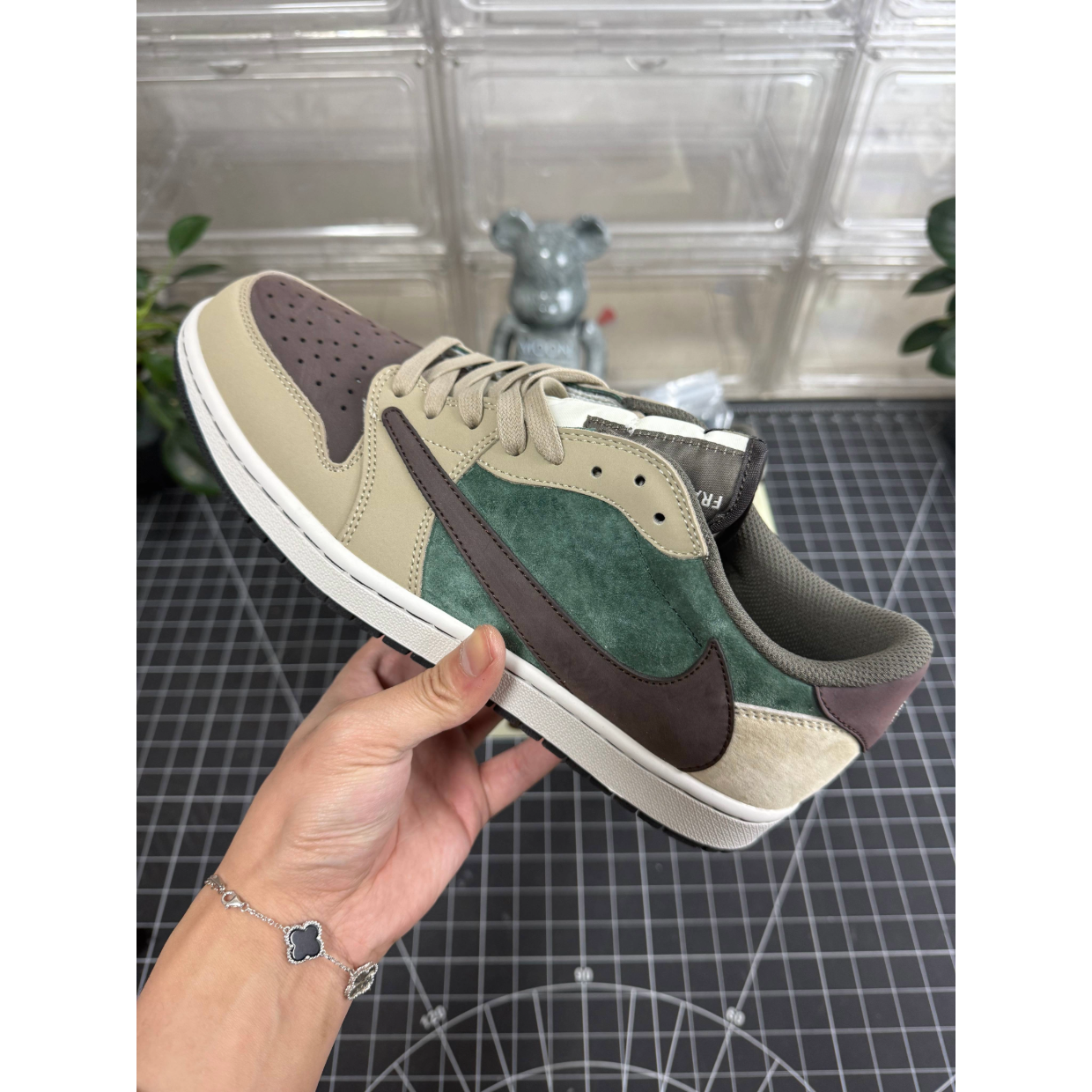 AJ 1 Retro Low x Travis Scott 'Hiroshi Fujiwara' Customs