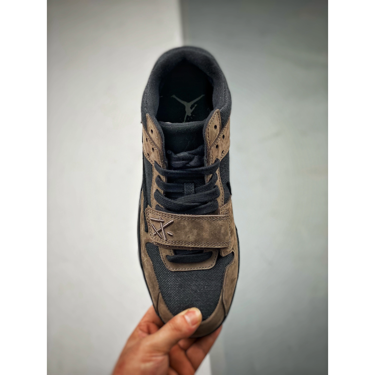 Jumpman x Travis Cut The Check 'Mocha'