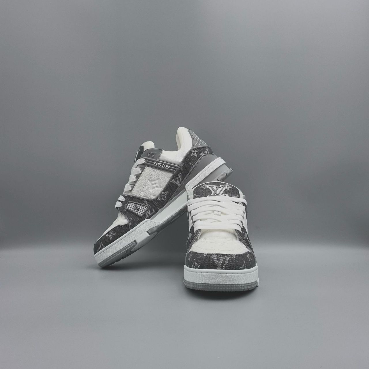 LV Trainer Grey