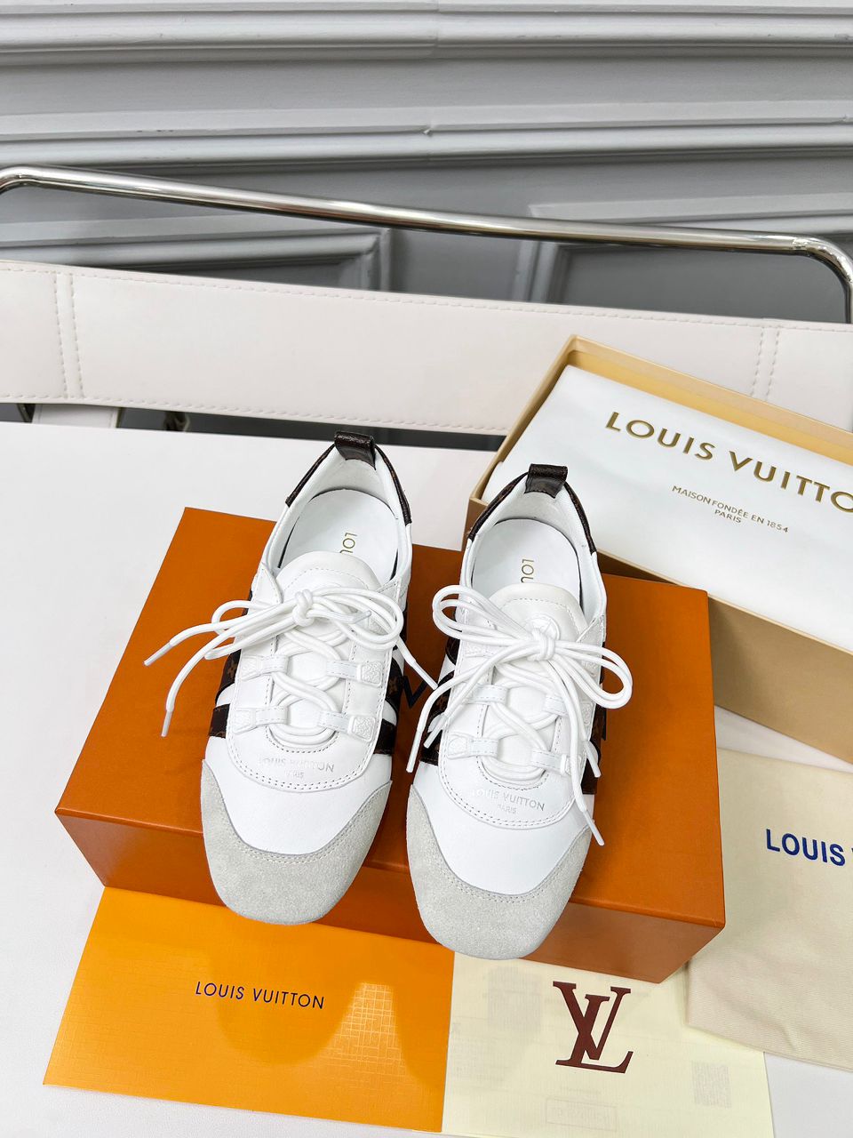 Sneakerina LV