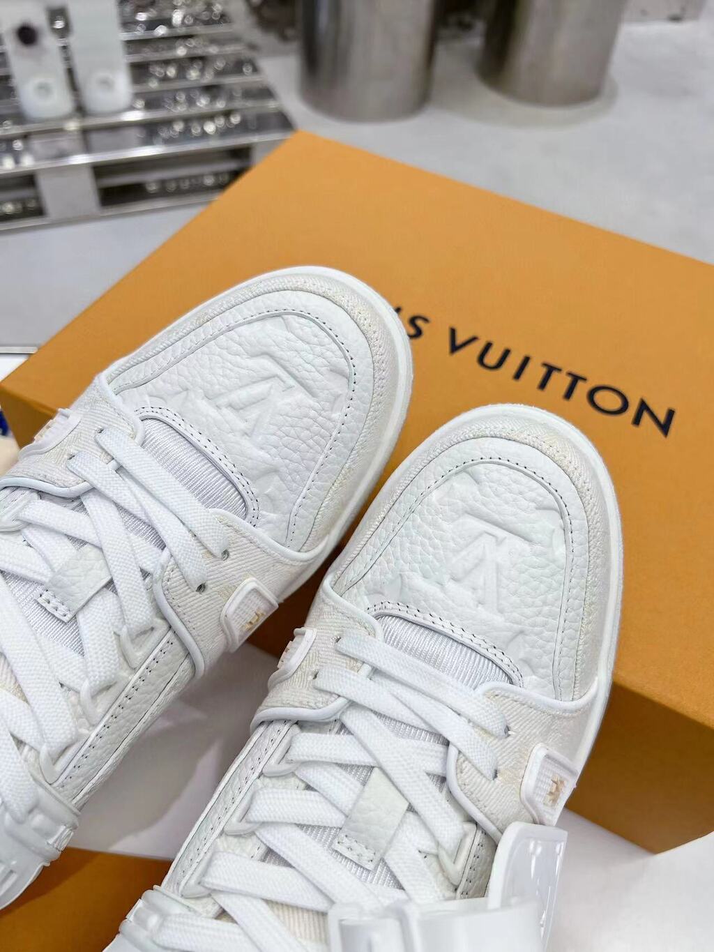 LV Trainer Denim White