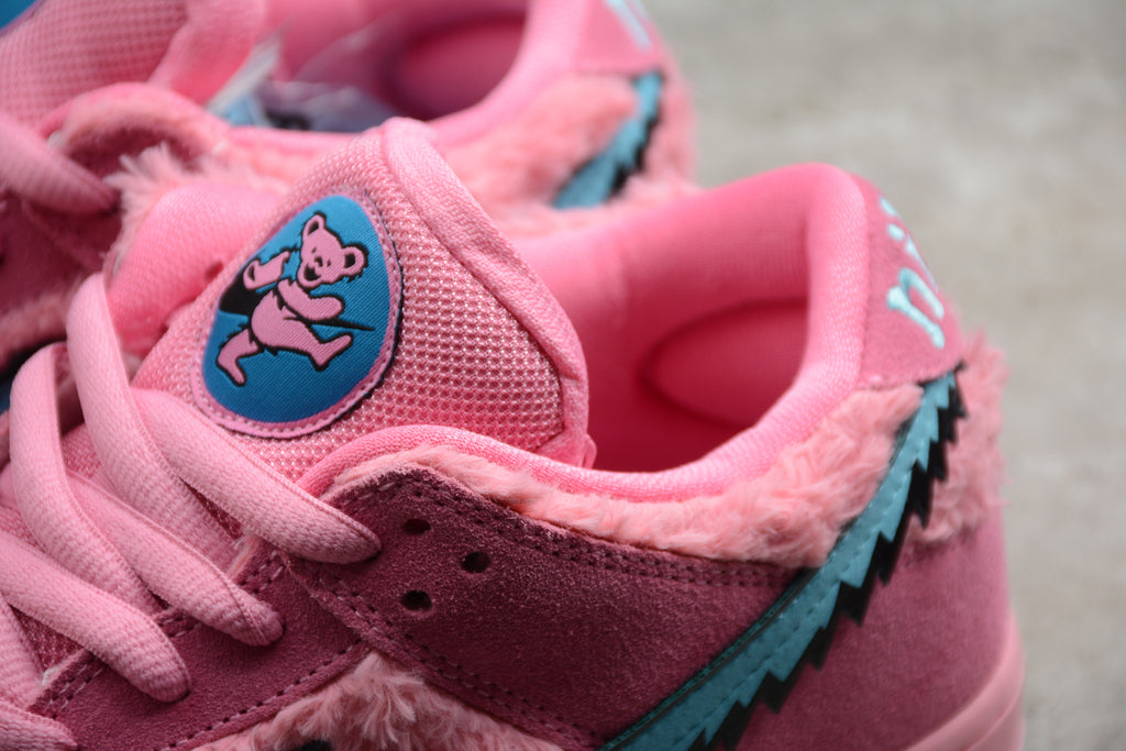 SB Dunk Low GD Bears Opti Pink
