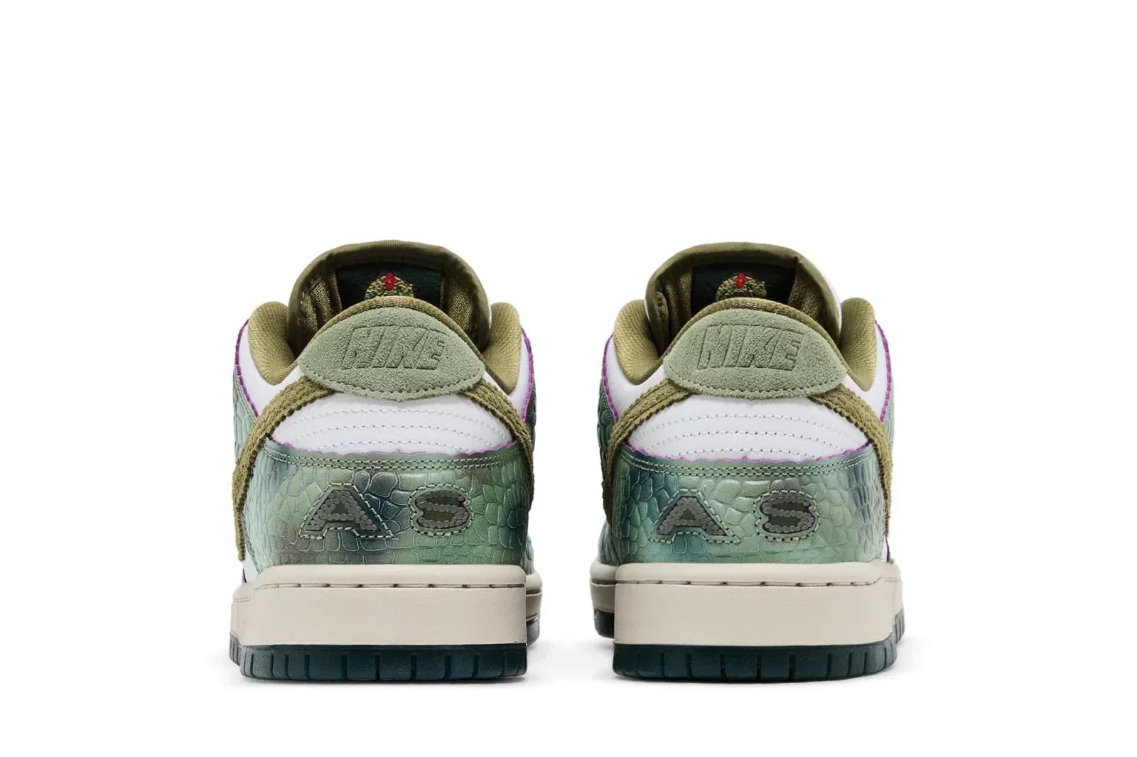 Dunk Sb x Alexis Sablone Chameleon Green