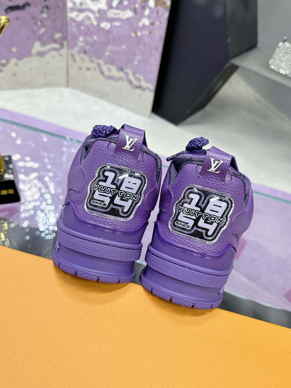 LV Skate Violet