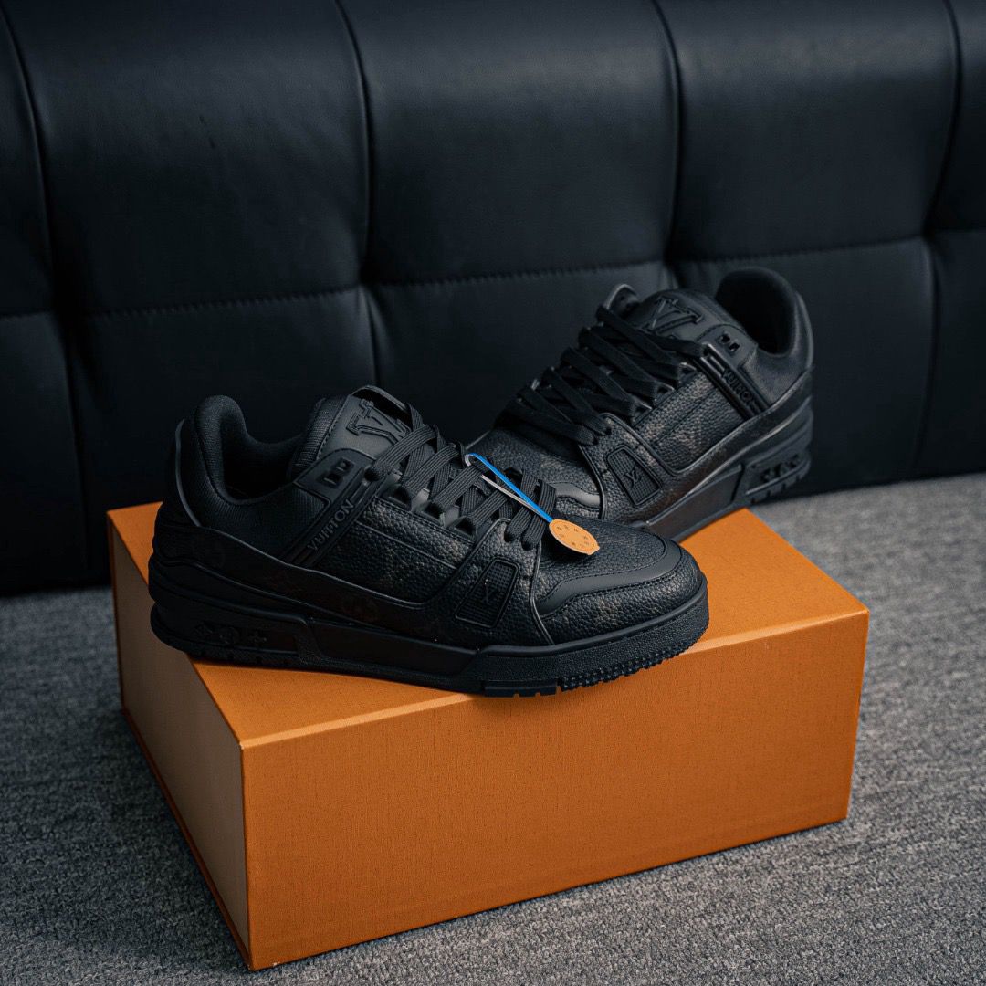 LV Trainer Black