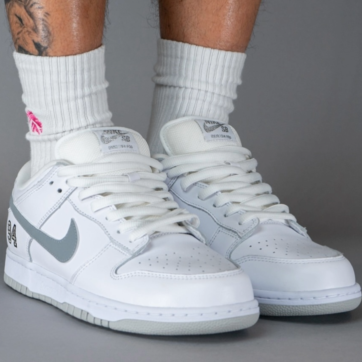 Low SB x Supreme 'White Metalic Silver'