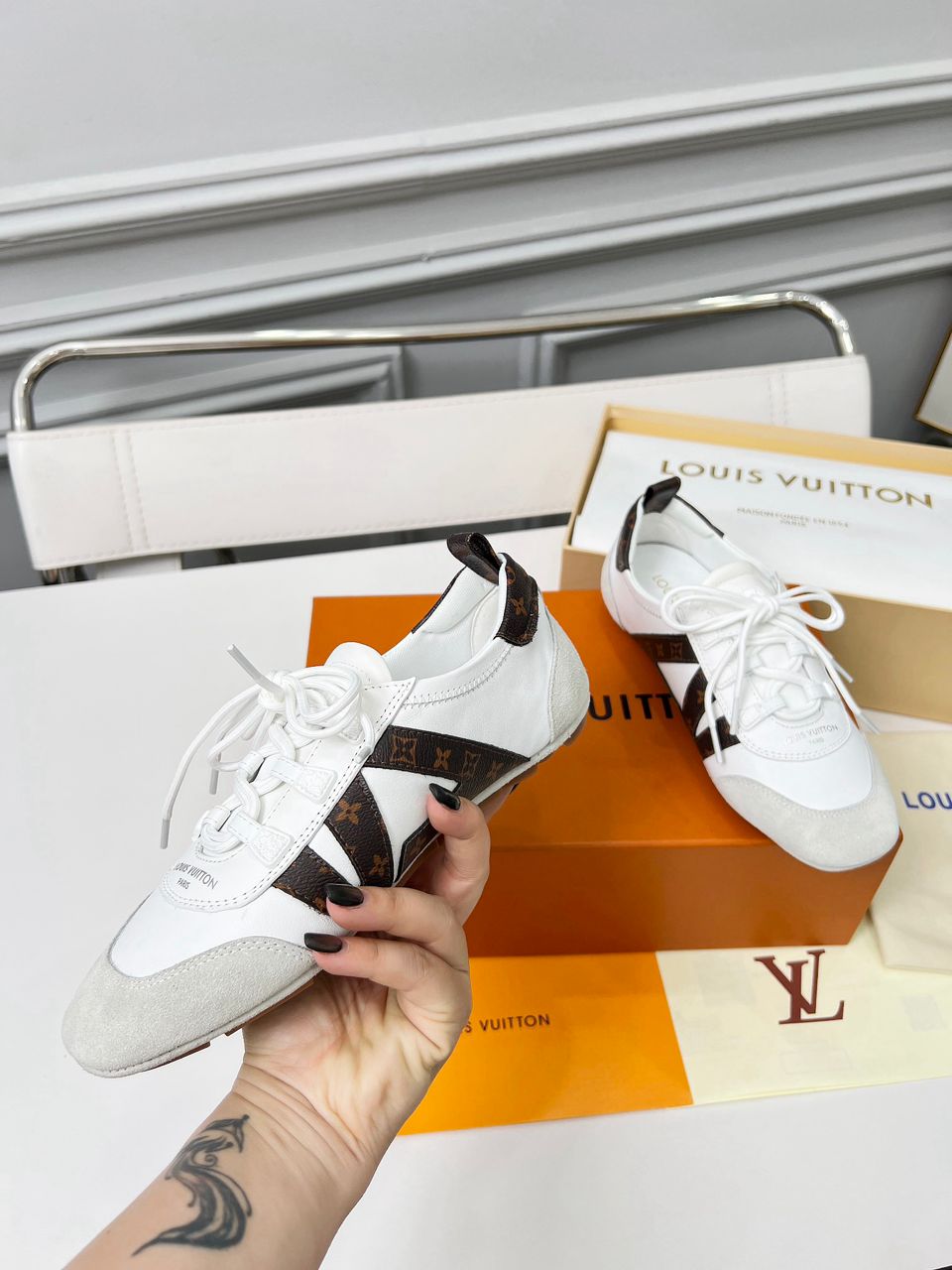 Sneakerina LV